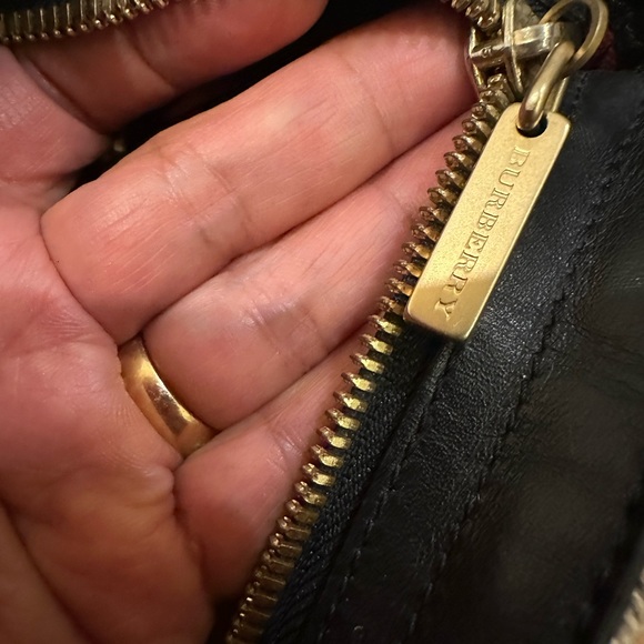 Burberry Checkered Wool Tote bag - Picture 13 of 15